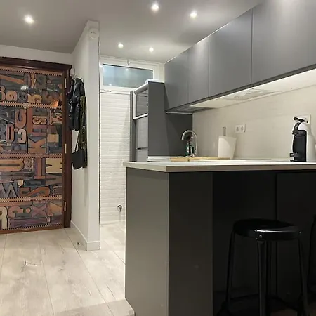 Апартаменти Casa Picaso Elegance, One Bedroom Center With Balcony By Namaste Elite *