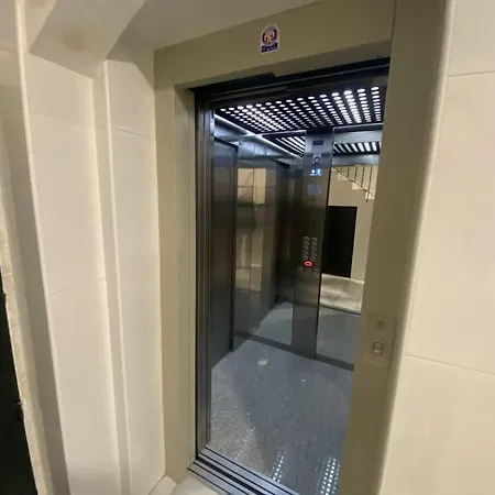 Casa Picaso Elegance, One Bedroom Center With Balcony By Namaste Elite