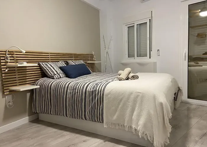 アパート Casa Picaso Elegance, One Bedroom Center With Balcony By Namaste Elite *