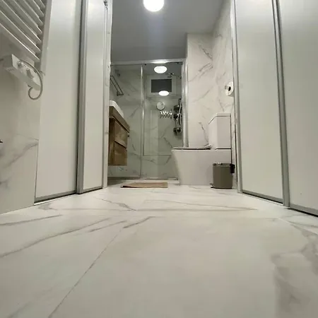 Casa Picaso Elegance, One Bedroom Center With Balcony By Namaste Elite Torremolinos