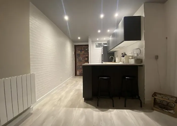 Casa Picaso Elegance, One Bedroom Center With Balcony By Namaste Elite * Torremolinos